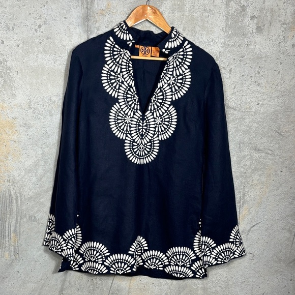 Tory Burch Tops - Tory Burch Women’s Navy and White 100% Linen Tunic